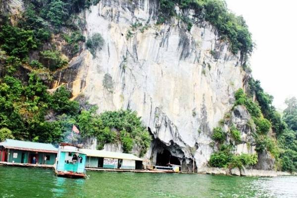 Cho thuê xe đi đền Thác Bờ rẻ nhất Hà Nội Cho thuê xe đi đền Thác Bờ rẻ nhất Hà Nội